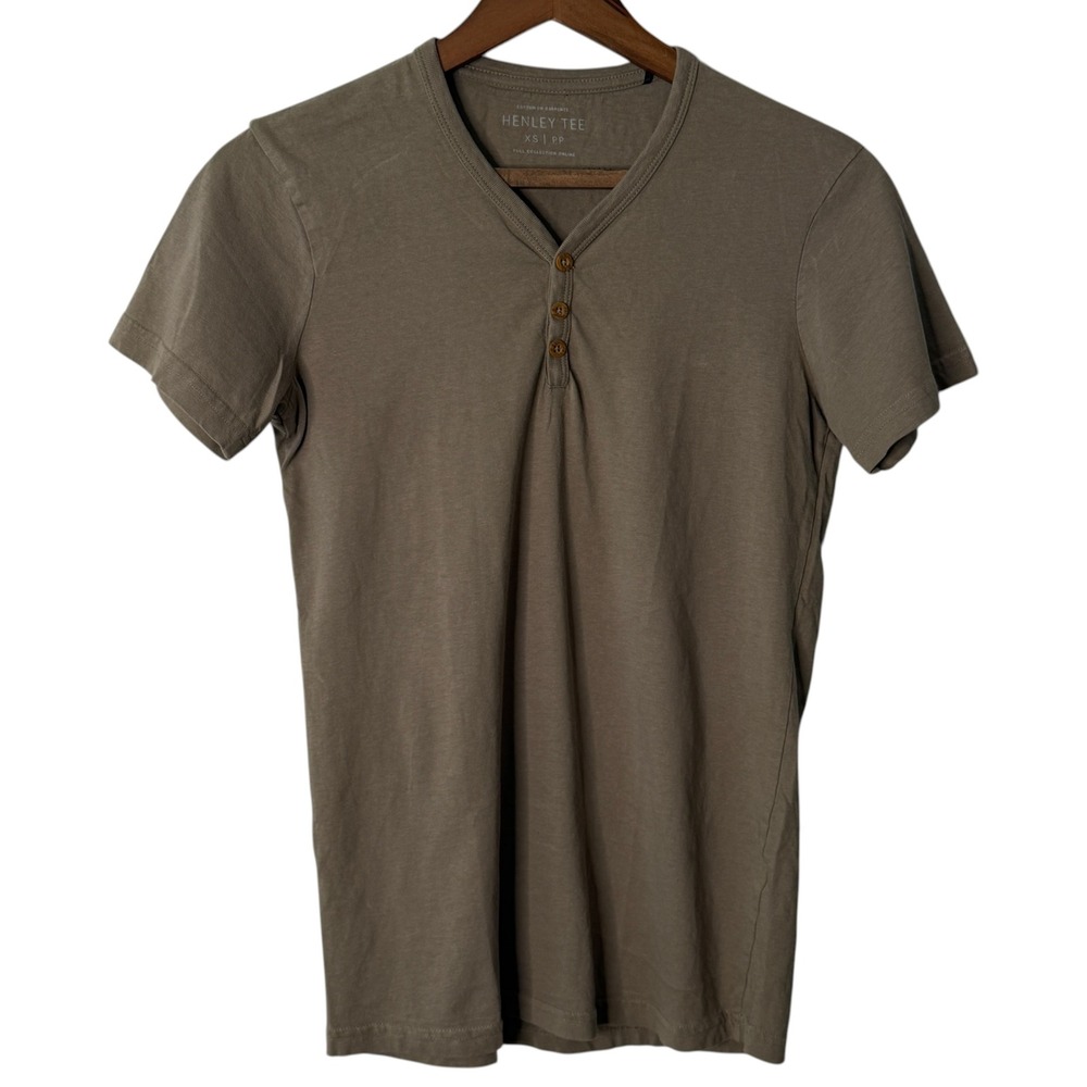 Cotton On Mens Henley Tee XS Olive Drab Taupe Short Sleeve V-Neck Button T-Shirt